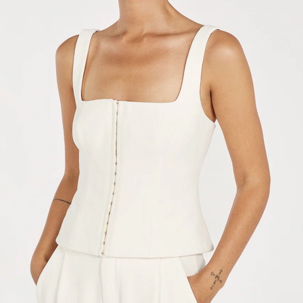 DISSH Rosa Cream Hook & Eye Vest Top Size 12 NWT!